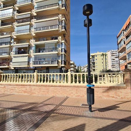 Fuengirola Frente Al Mar Apt Exteriör bild