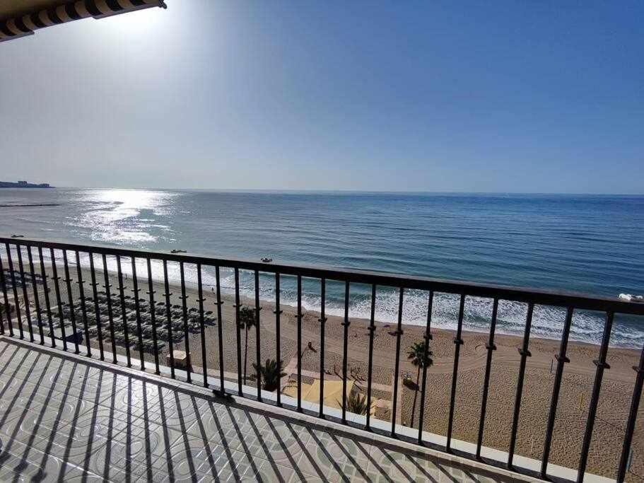 Fuengirola Frente Al Mar Apt Exteriör bild