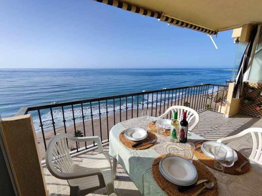 Fuengirola Frente Al Mar Apt Exteriör bild