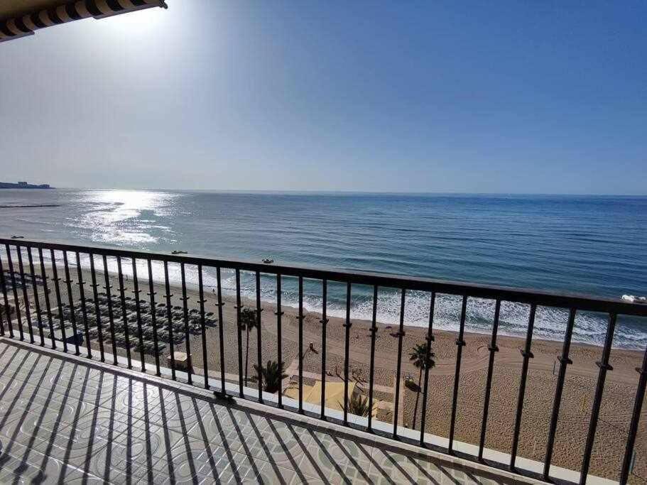 Fuengirola Frente Al Mar Apt Exteriör bild